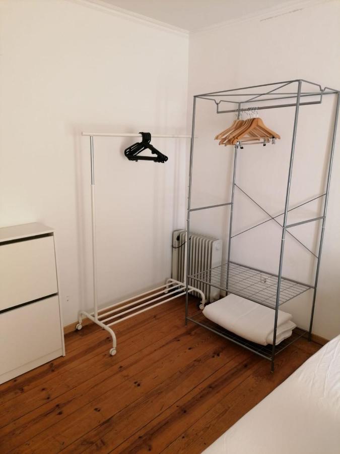 Bica Mini Hostel Lisbon Bagian luar foto