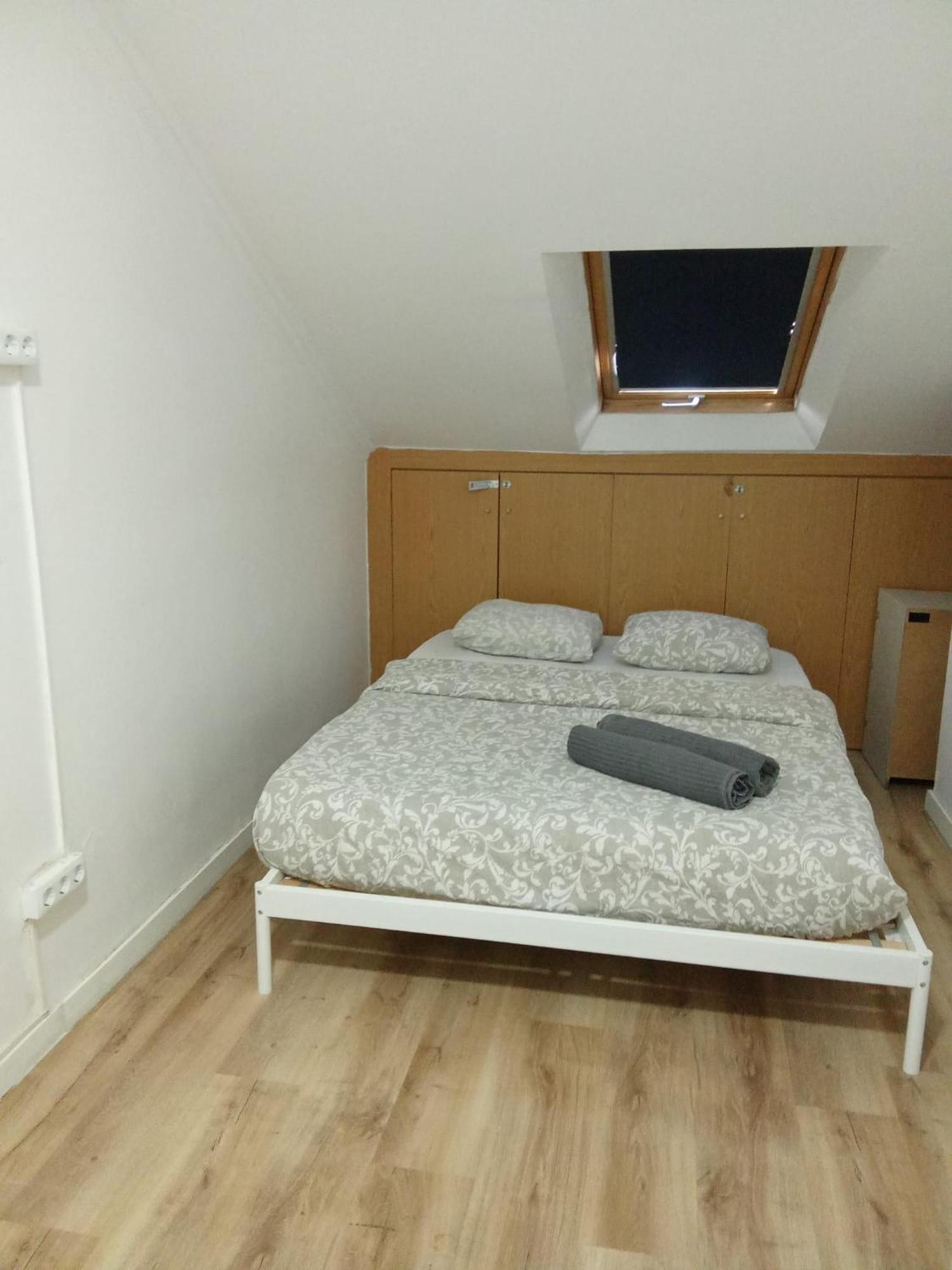 Bica Mini Hostel Lisbon Bagian luar foto