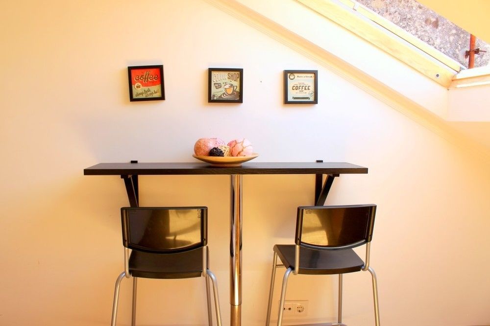 Bica Mini Hostel Lisbon Bagian luar foto